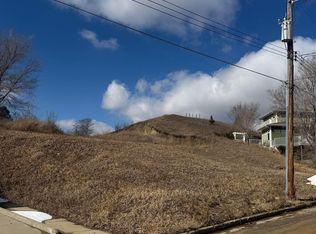 1115 Robert St NE, Minot, ND 58703