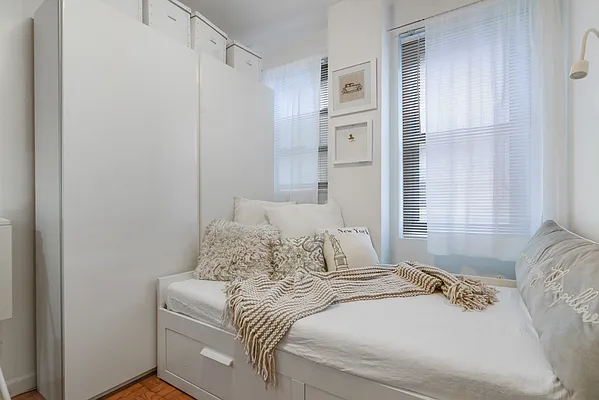 Rented by Weichert Properties - NYC | media 12