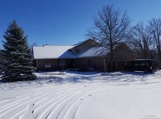 625 Upper Mill Heights Dr, Salina, KS 67401