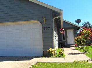557 Oakdale Ave, Springfield, OR 97477