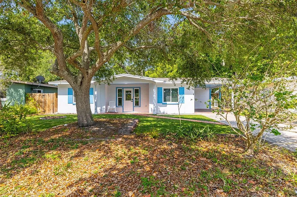 2 bed, 1.0 bath, 1160 sqft, $2,950 — Photo 2