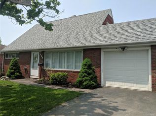 980 Stony Point Rd, Grand Island, NY 14072