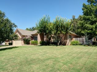 200 N Clayton Rd, Edmond, OK 73034
