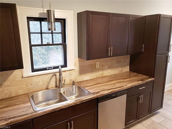 3rd image of 2031 E 224th St