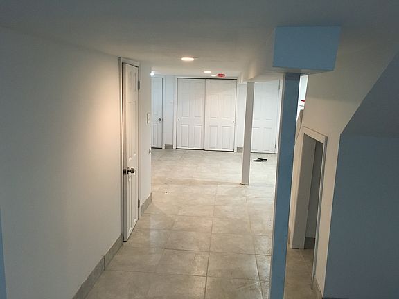 5th image of 107-55 164 St #1