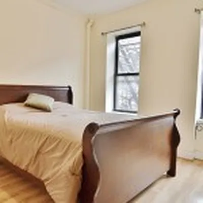 Rented by Park Property Advisors | media 21