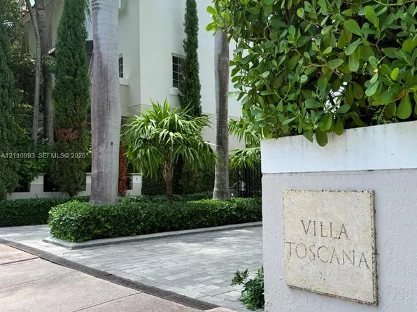 261 Navarre Ave #C-8, Coral Gables, FL 33134