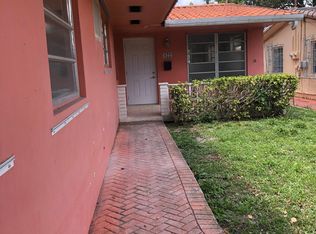 822 NW 32nd Pl, Miami, FL 33125