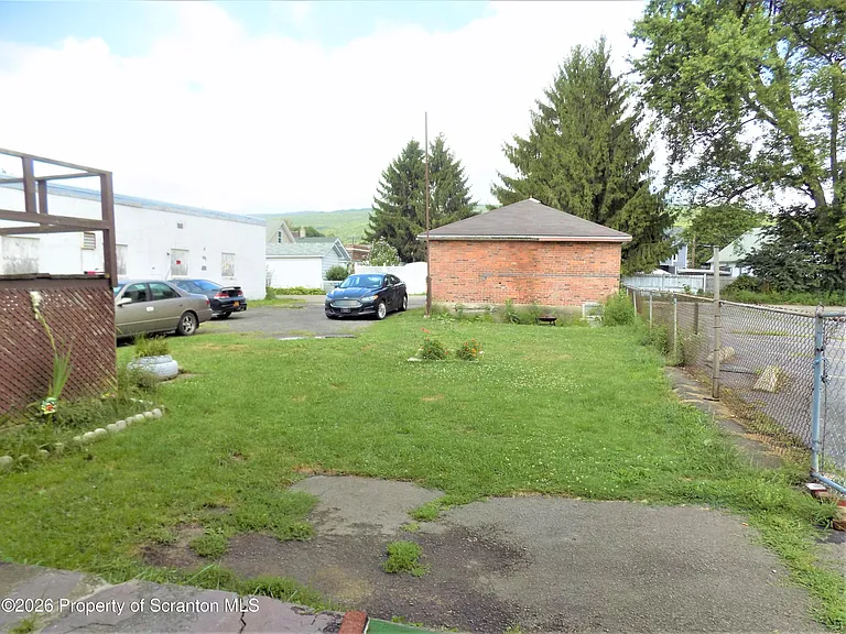 513 Washington Ave #7 — Photo 9