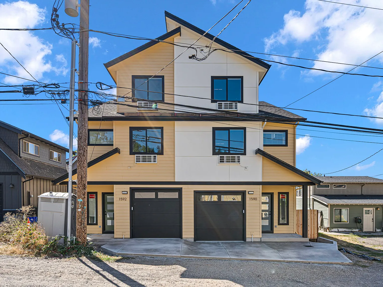 1592 Walnut Alley - 1 — Photo 1