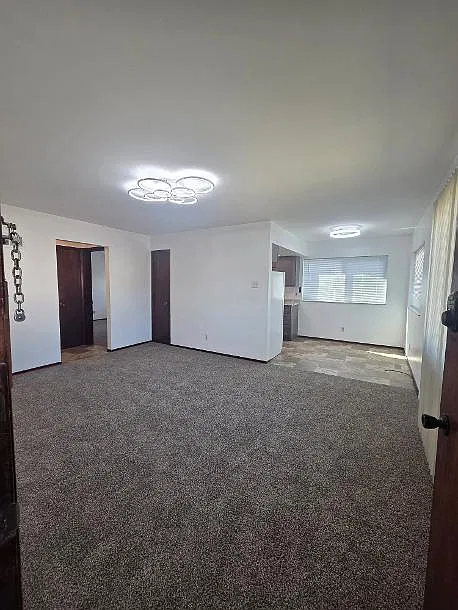 2 bed, 900 sqft, $995 — Photo 2