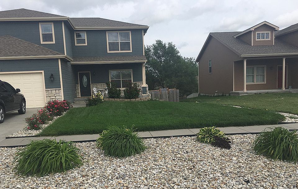 2nd image of 1831 Sutter Woods Rd