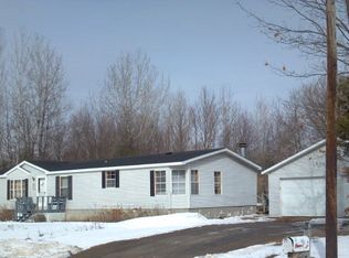 8 Mallard Dr, Plattsburgh, NY 12901