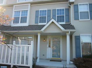 507 Oliphant Ln, Mount Laurel, NJ 08054