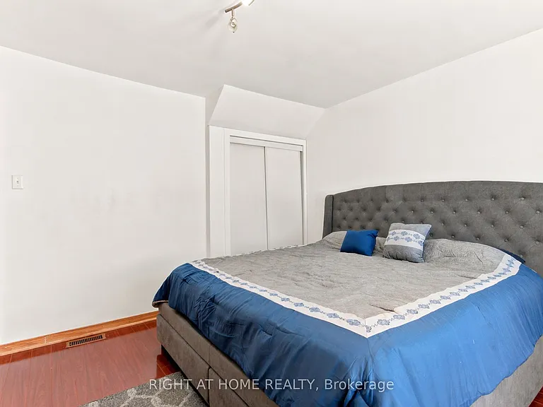 77 Lappin Ave #MAIN UPPER — Photo 21