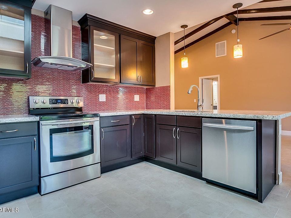 2nd image of 1326 E Stella Ln