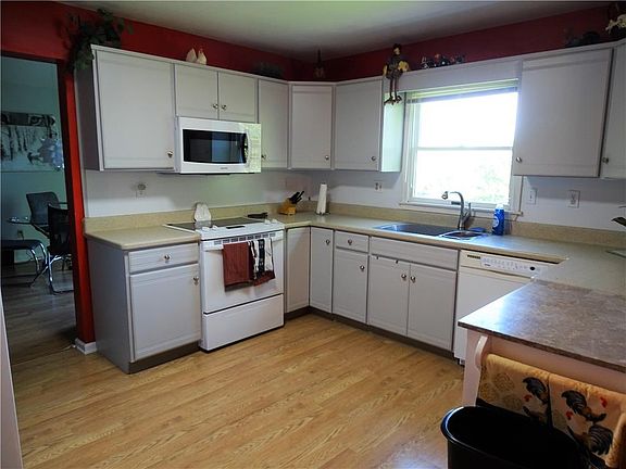 4th image of 419 Buckingham Dr