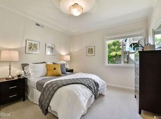 581 Brighton Rd, Pacifica, CA 94044