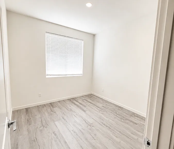 4187 Gloster Way — Photo 5