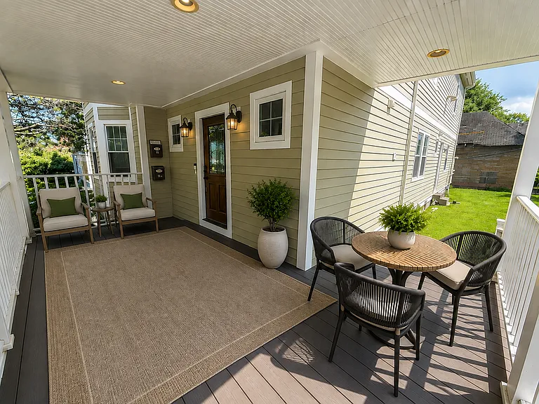 17 Tremlett St #1 — Photo 3