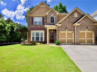 312 Collins Glen Ct, Lawrenceville, GA 30043