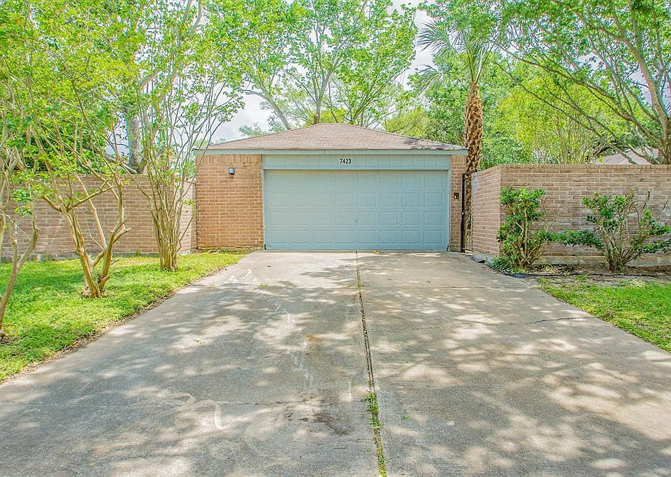 1st image of 7423 Marisol Dr