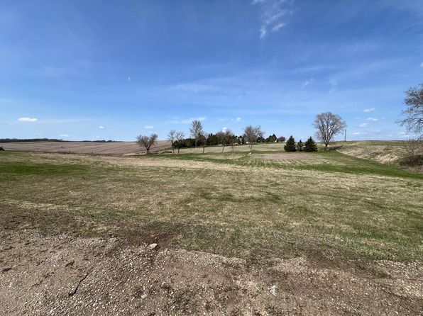 56205 County Road 86, Plainview, MN 55964