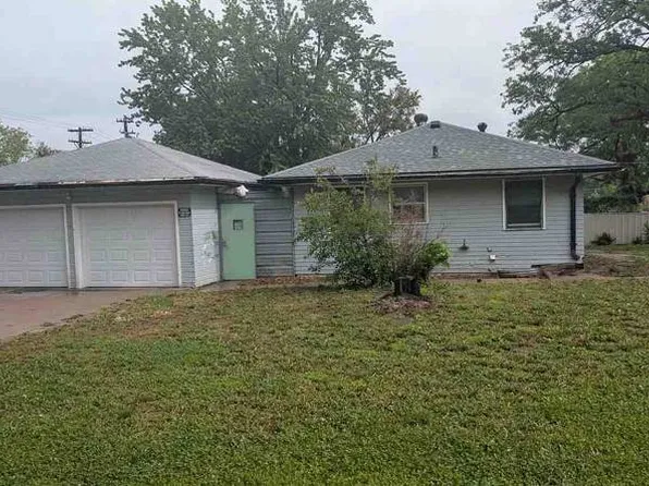 6644 Dudley St, Lincoln, NE 68505