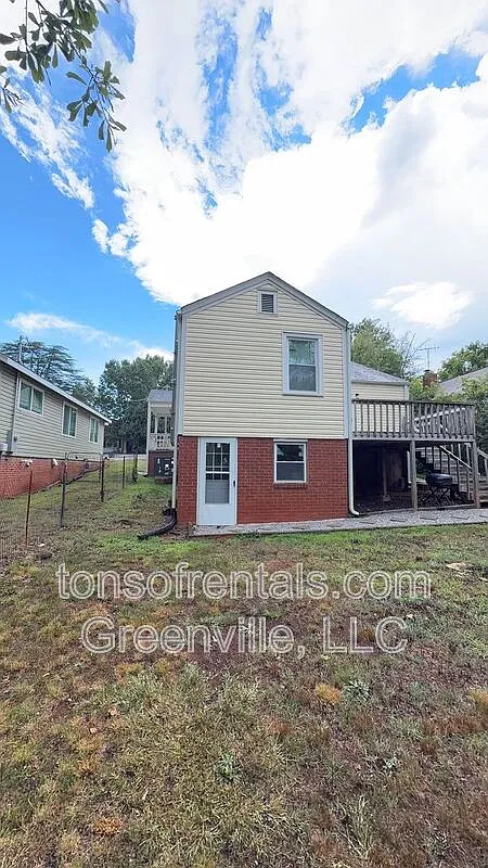 1 bed, 1.0 bath, $1,395 — Photo 2
