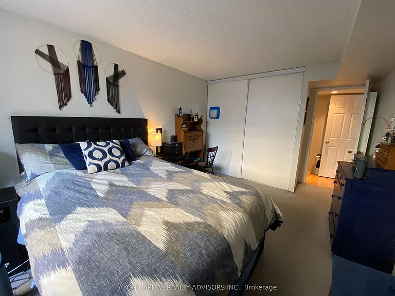 701 King St W #211 — Photo 9