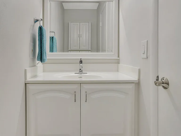 3530 E Gardens East Dr #B — Photo 19