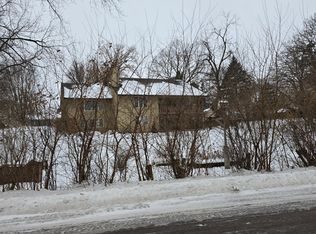 132 Parkwood Pl, Fairmont, MN 56031