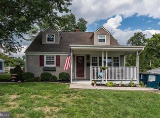 122 Roberts Rd, Brookhaven, PA 19015