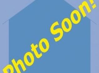 624 N Elm St, Clinton, IL 61727