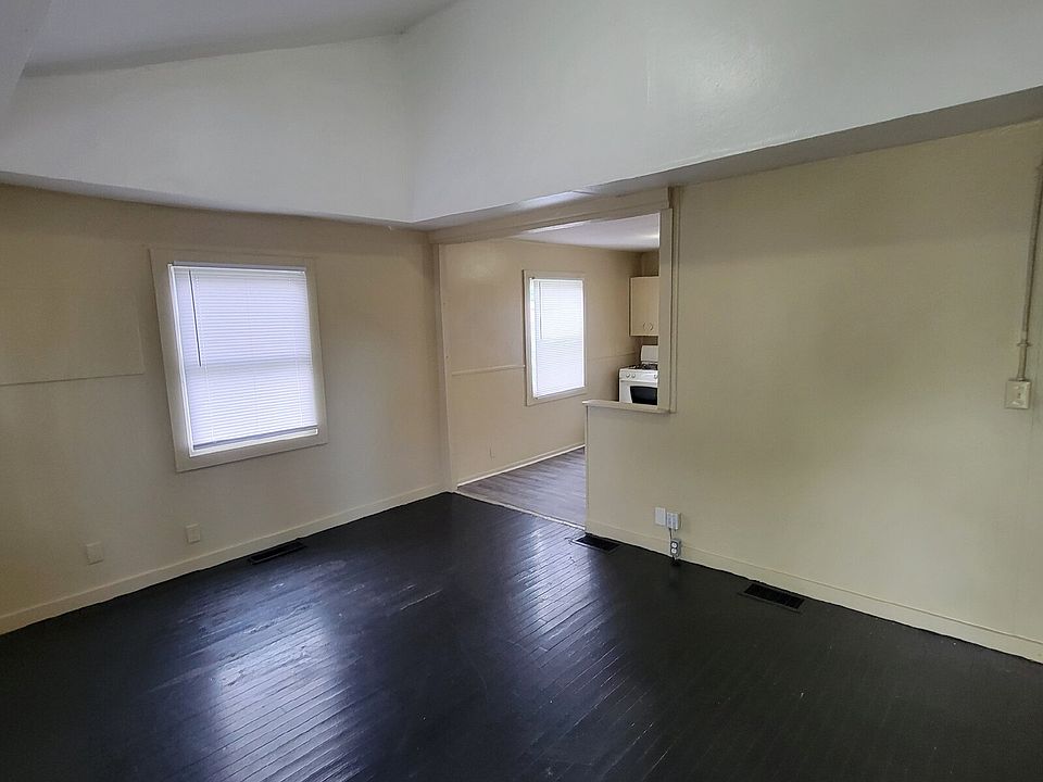 2nd image of 2348 Saint Paul St