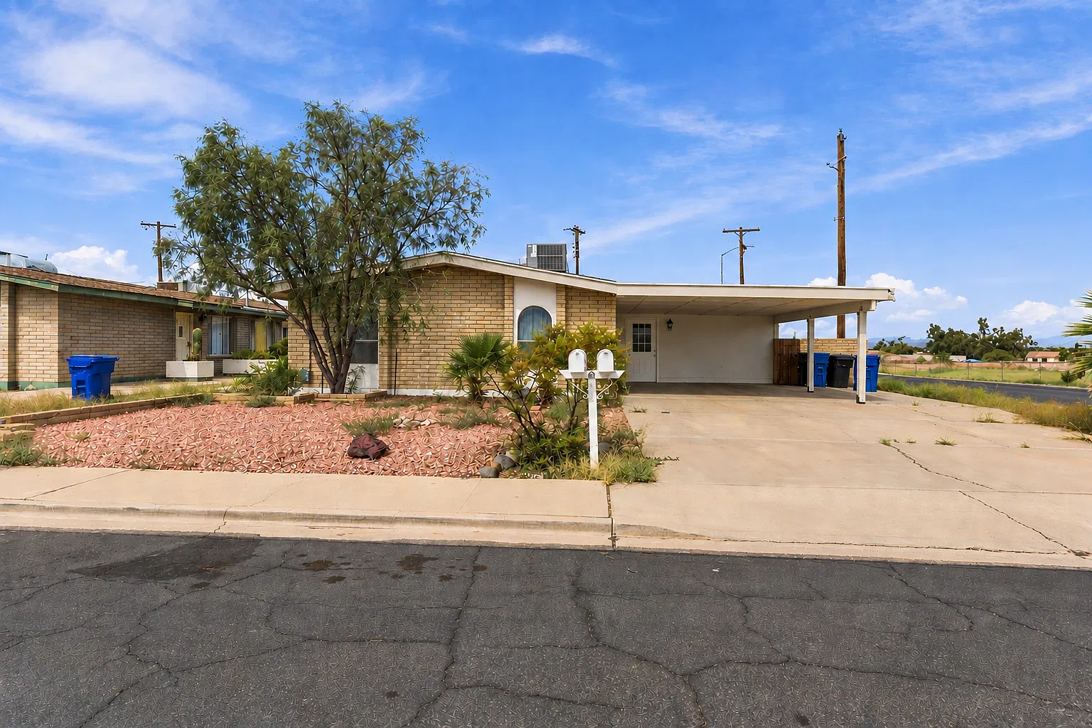 3 bed, 1266 sqft, $1,980 — Photo 1