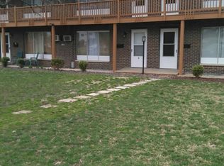 250 Rayburn Dr APT 7, Belleville, IL 62226