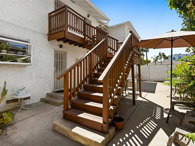 14625 Moorpark St — Photo 13