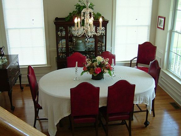 Formal dining room