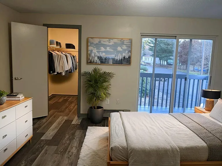 94A17 West St #17 — Photo 37