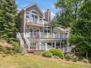 2 Chimney Rdg, Glen Arbor, MI 49636