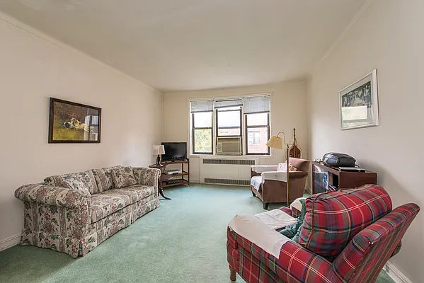 Sold by SBNY RE | media 22