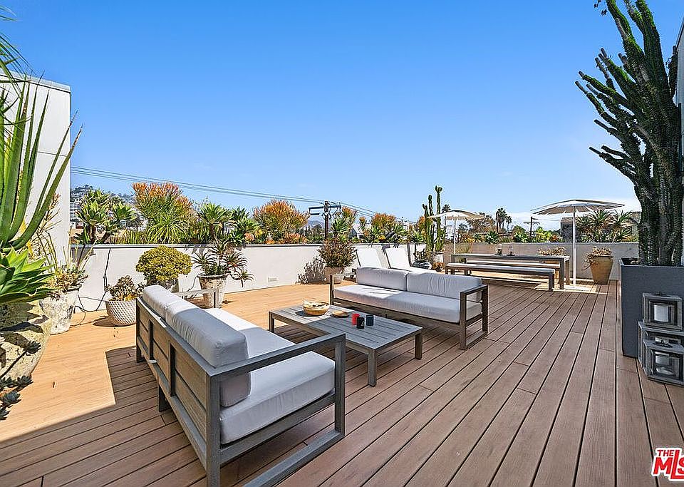 1st image of 855 N Croft Ave #Penthouse 1