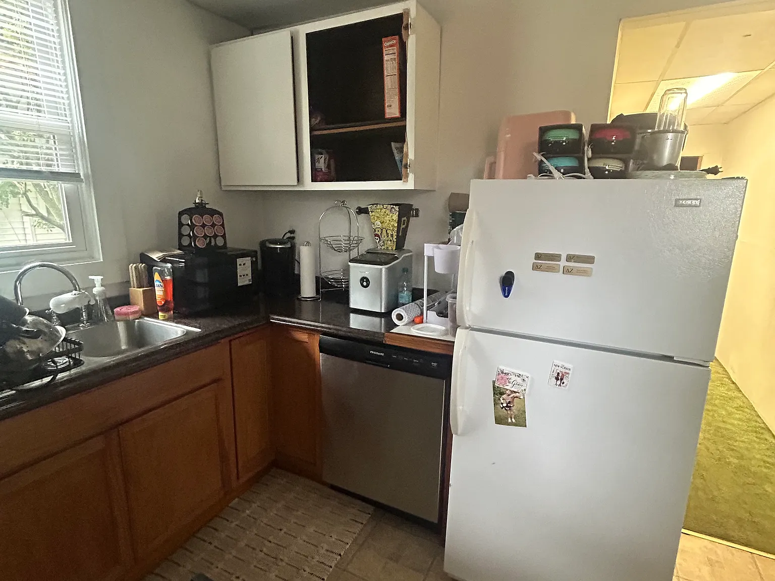 5 bed, 1800 sqft, $3,125 — Photo 3