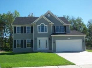1424 Evergreen Dr, Lake View, NY 14085