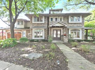 510 E 8th Ave, Naperville, IL 60563