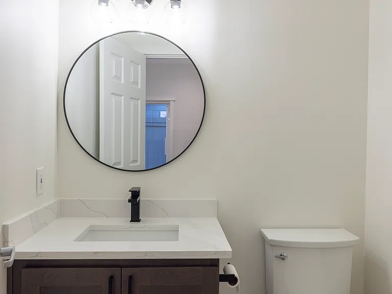 10107 NE 37th Ct — Photo 5