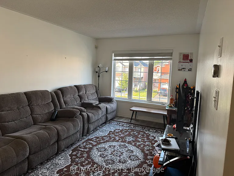 5864 Delle Donne Dr — Photo 3