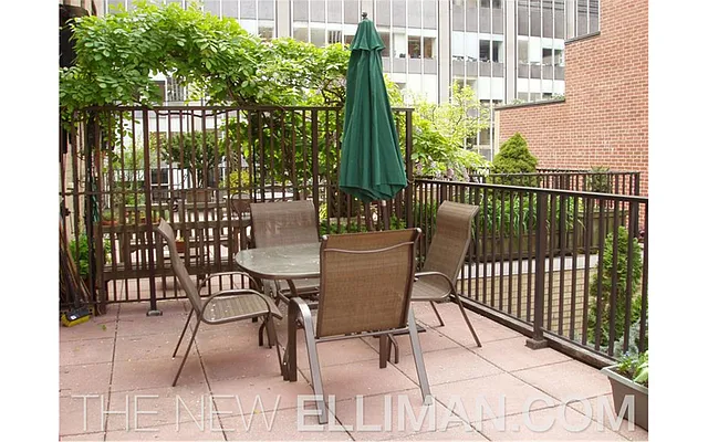 Rented by Douglas Elliman | media 21