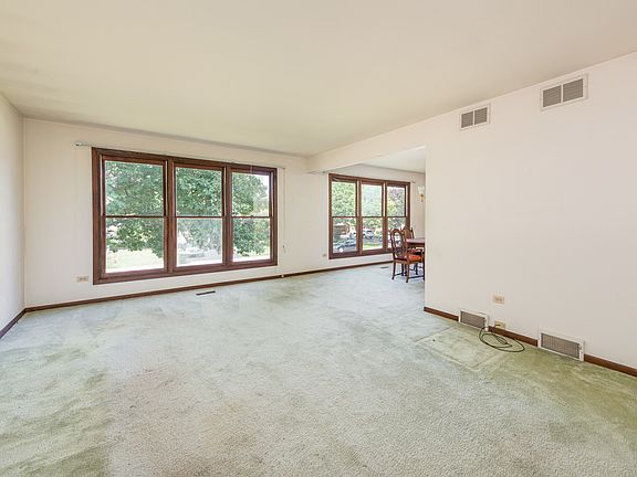 2nd image of 9S075 S Landsfield Ave